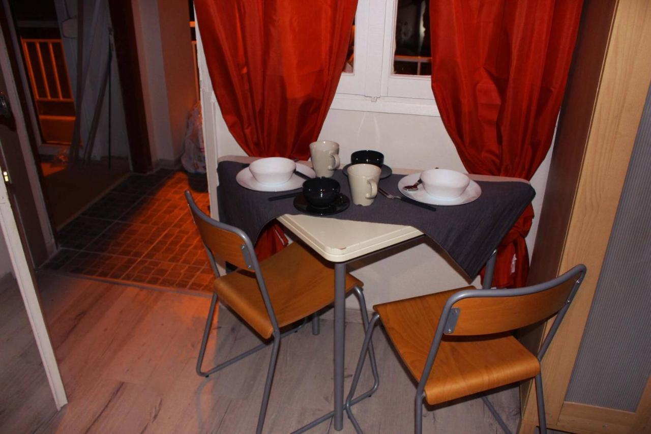 Amazing Studio Next To Center 10 Minutes Walk No1 Appartement *