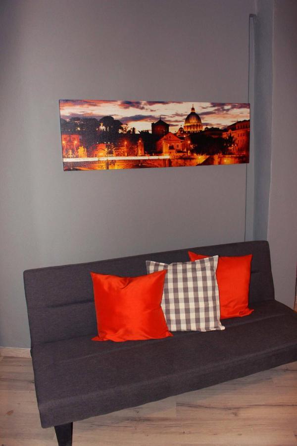 Amazing Studio Next To Center 10 Minutes Walk No1